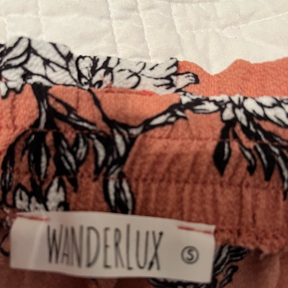 Wanderlux shorts - Picture 3 of 5